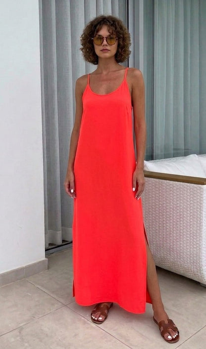 Robe Maxi Fluide à Bretelles pour un Été Léger et Élégant